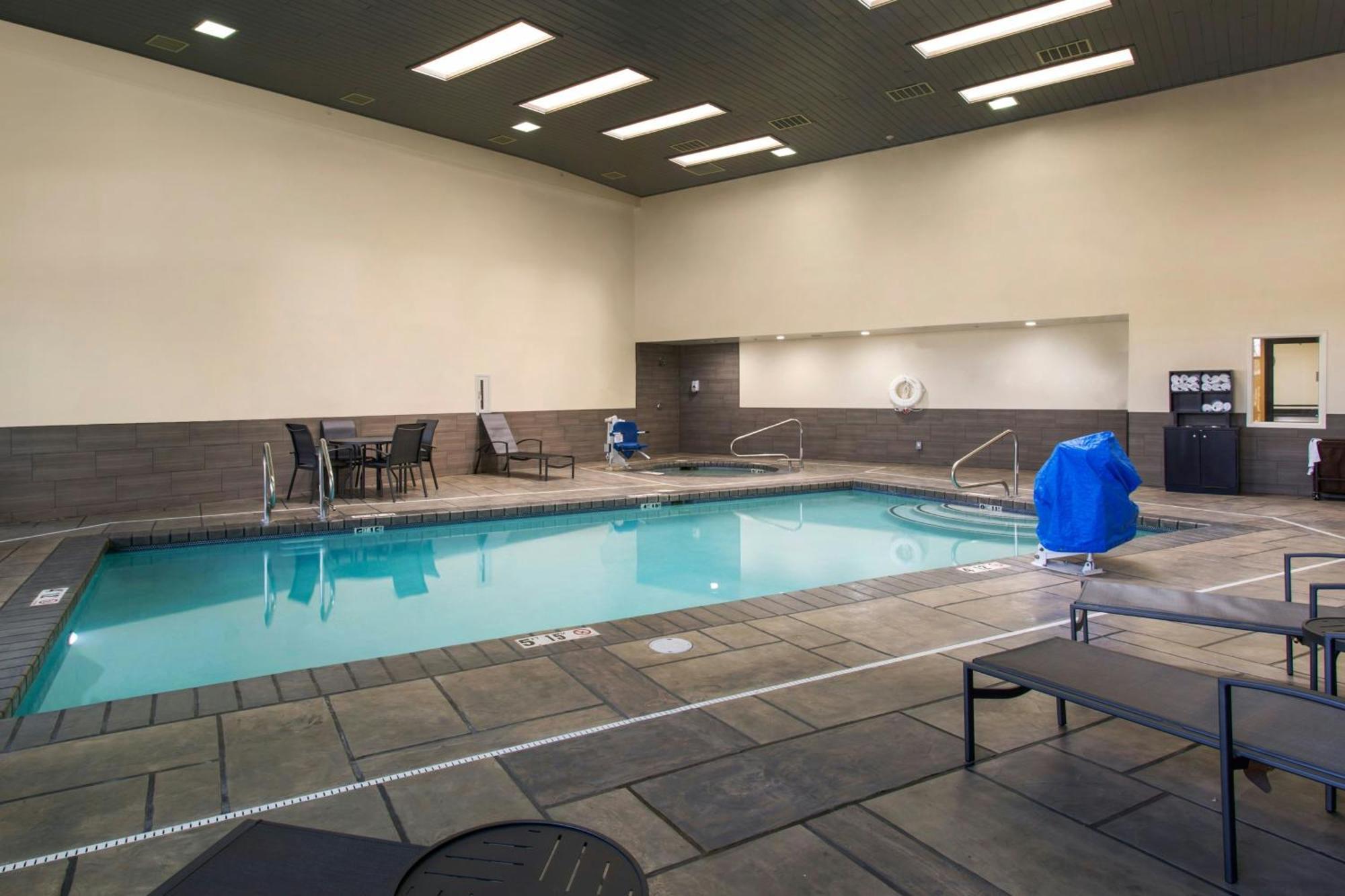 Fairfield Inn & Suites By Marriott Santa Fe Exterior photo